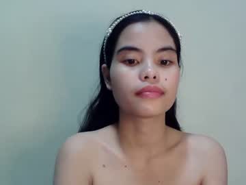 girl Asian Webcams with urprettydoll