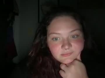 girl Asian Webcams with curvycutie022