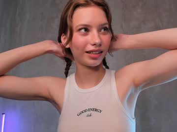 girl Asian Webcams with olivia_madyson