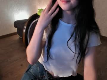 girl Asian Webcams with carolemilys