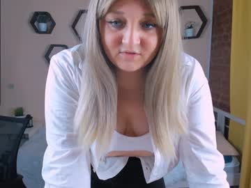 girl Asian Webcams with liliandawn