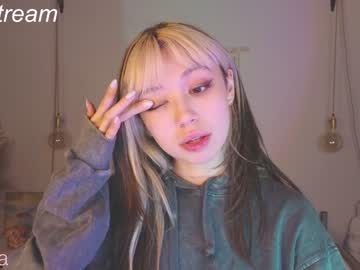 girl Asian Webcams with y_u_m_i_k_a