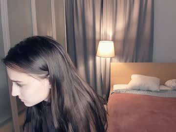 girl Asian Webcams with alice_caprrice