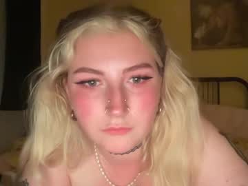 girl Asian Webcams with lulababy23