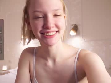 girl Asian Webcams with randiheart
