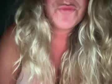 girl Asian Webcams with caromarie97