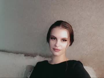 girl Asian Webcams with veronicaahshiny