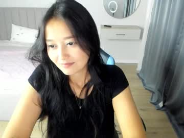 girl Asian Webcams with oeku