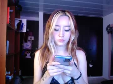 girl Asian Webcams with gaby_jin