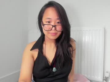 girl Asian Webcams with naughtynerdygirl