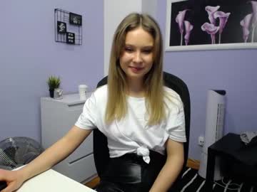 girl Asian Webcams with lucy_marshman