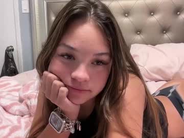 girl Asian Webcams with sophialynnxx