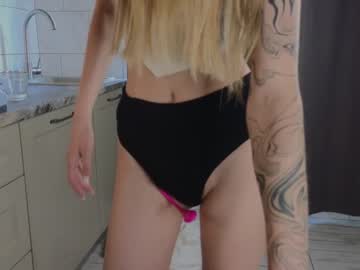 girl Asian Webcams with anitaholmes