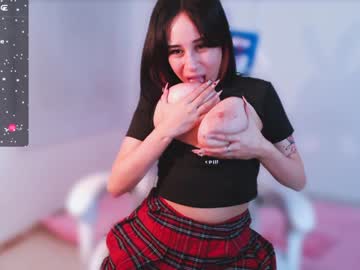 girl Asian Webcams with tessa_____