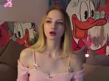 girl Asian Webcams with aurorablondi