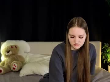 girl Asian Webcams with enchanting_ella