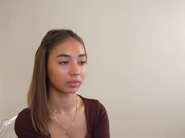 girl Asian Webcams with y_a_s_m_i_n_a