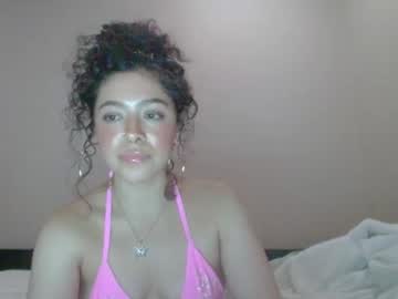 girl Asian Webcams with savinajade