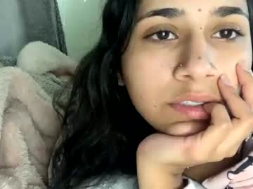girl Asian Webcams with arielxxcxx