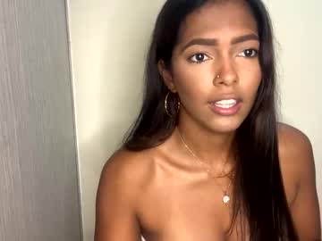 girl Asian Webcams with prettyalana