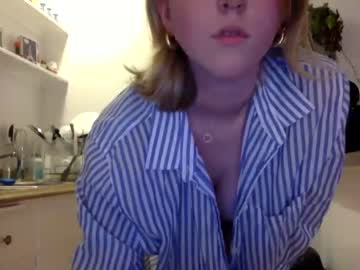 girl Asian Webcams with lola_baby12