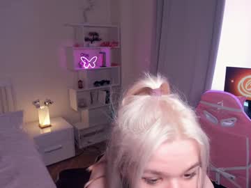 girl Asian Webcams with winky_pink
