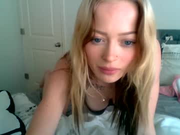girl Asian Webcams with ericamariexoxo