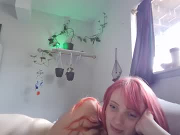 girl Asian Webcams with pixiefirelight