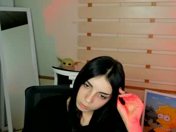 girl Asian Webcams with emilie_shy