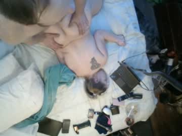 couple Asian Webcams with howiefeltersnatch1st