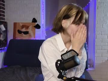 girl Asian Webcams with lizbethbiglow