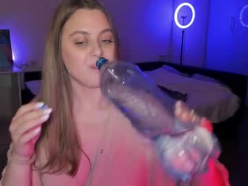 girl Asian Webcams with mallicia