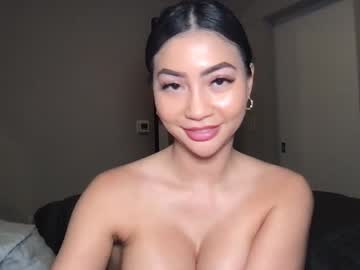 girl Asian Webcams with kiraaaxo