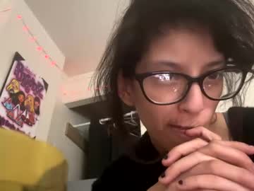 girl Asian Webcams with xxunkocn
