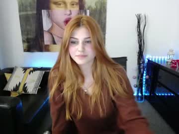 girl Asian Webcams with mila_redhead