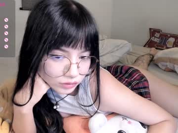 girl Asian Webcams with monserrat_gil