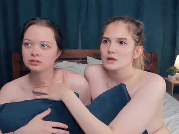 couple Asian Webcams with shine_ember