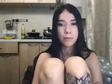 couple Asian Webcams with dancing_dolly