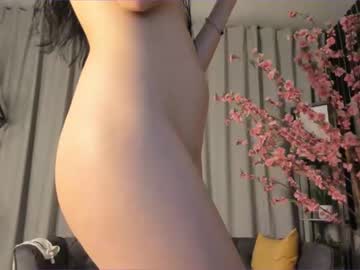 girl Asian Webcams with happy_emma