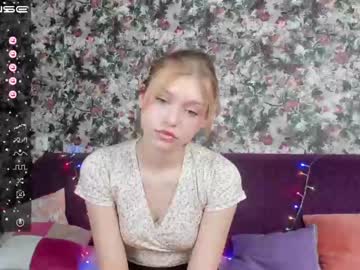 girl Asian Webcams with melloparker