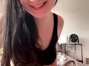 girl Asian Webcams with redlavaababy