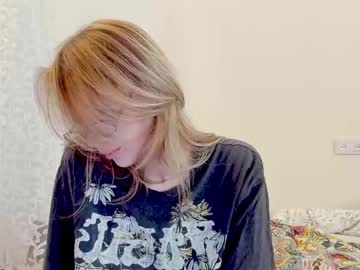 girl Asian Webcams with atmospherra