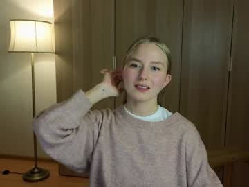girl Asian Webcams with katcontrol