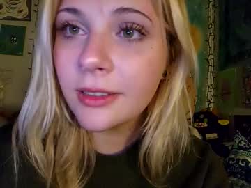 girl Asian Webcams with paisleyjade2