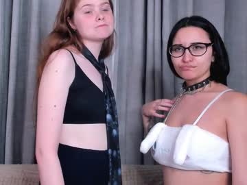 couple Asian Webcams with earleneclarkston
