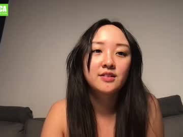 girl Asian Webcams with yourlilylee